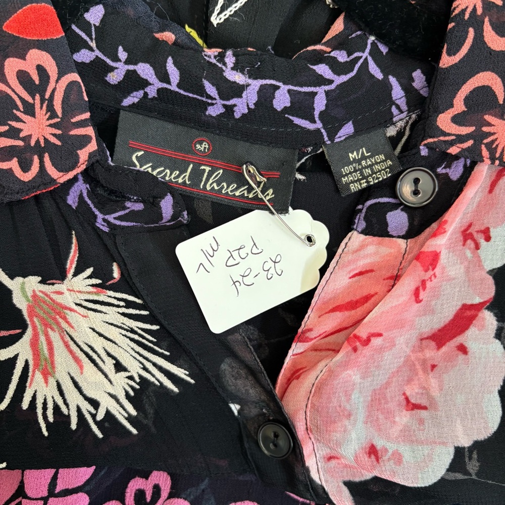 Sacred Threads Multicolor Floral Patchwork Blouse… - image 7